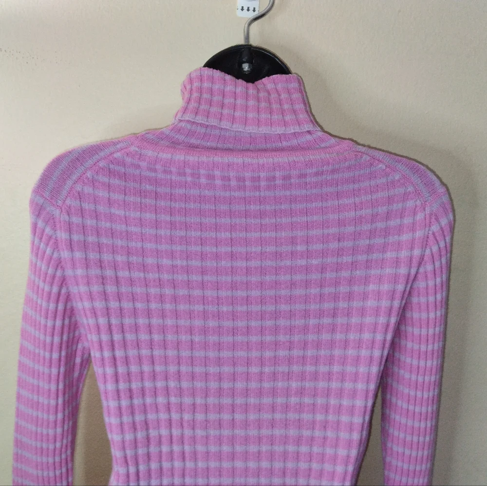 Made In Scotland 100% Cashmere Turtle Neck Sweater Size XS